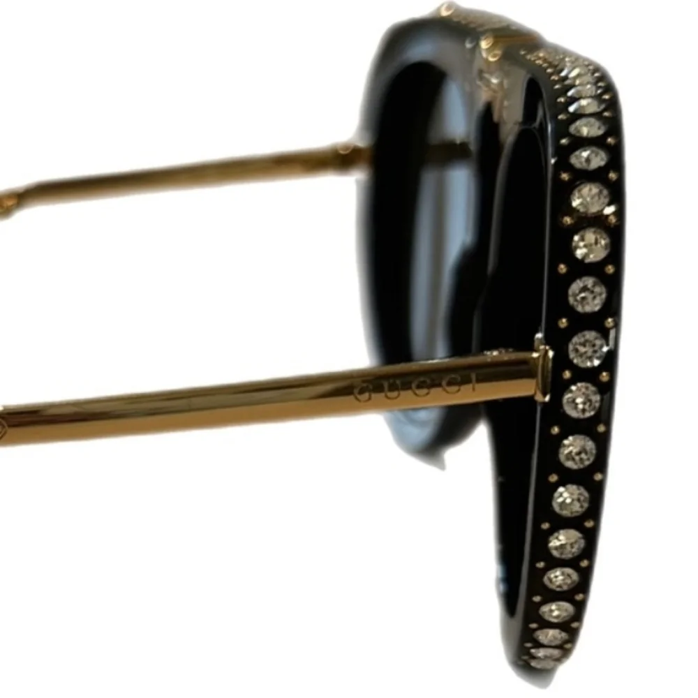 Gucci Black & Gold Oversized Aviator Sunglasses - Picture 6 of 6